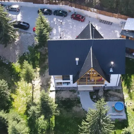 Luna Retreat Lodge Muntele Cacovei (Transylvania)